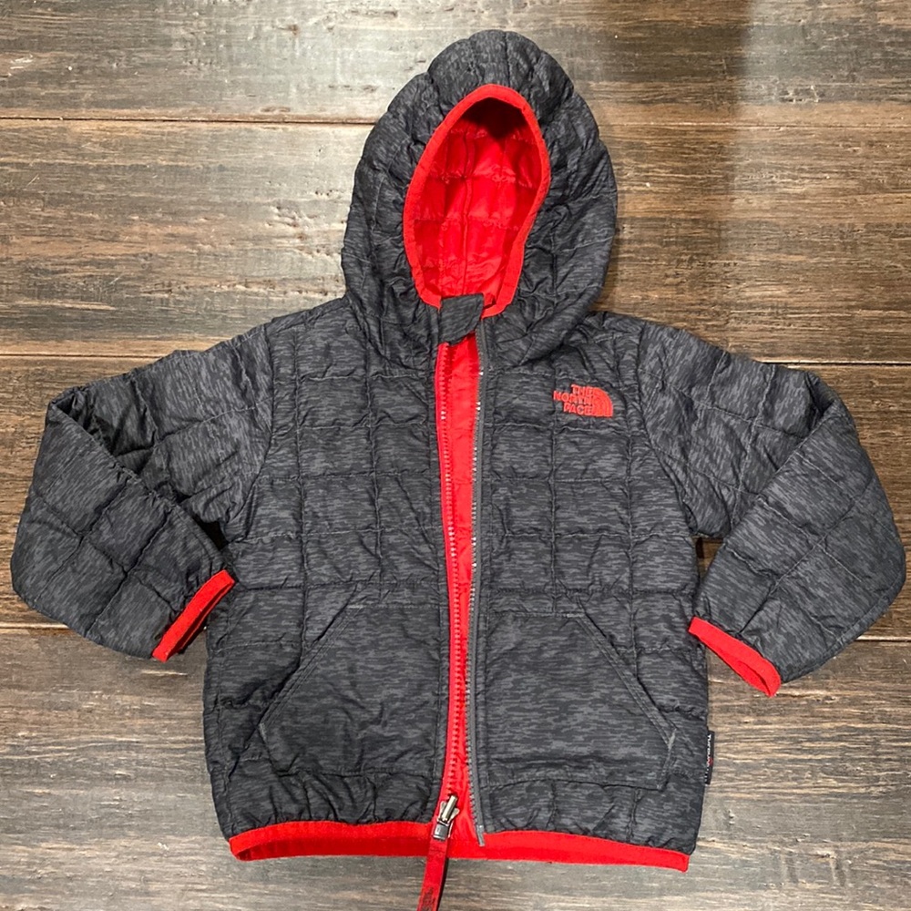 North Face Toddler reversible gray & red jacket 2T